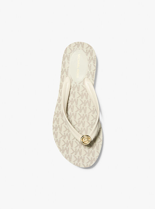 michael kors posie signature logo flip flop