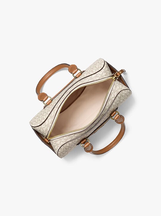 حقيبة سفر جيت سيت صغيرة جدًا، حقيبة كروس بودي michael kors حقيبة سفر جيت سيت صغيرة جدًا، حقيبة كروس بودي