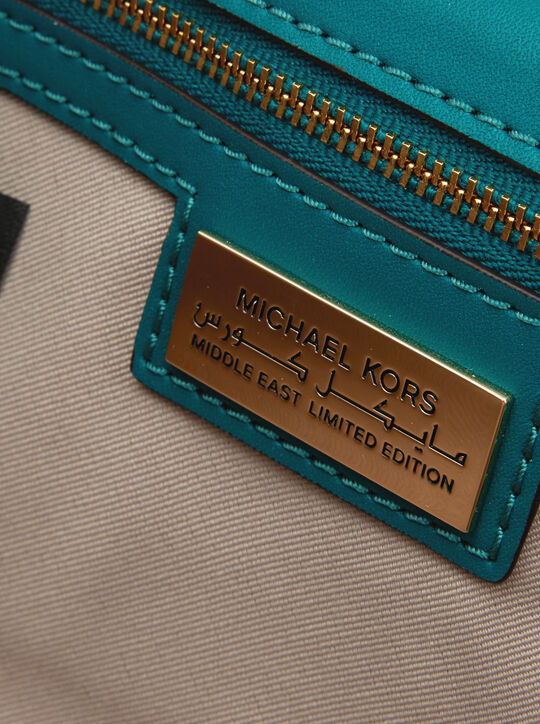 michael kors carmine medium pebbled leather pochette