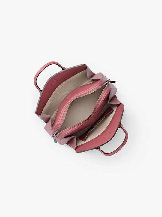 حقيبة كروس ليلى صغيرة جدًا michael kors حقيبة كروس ليلى صغيرة جدًا