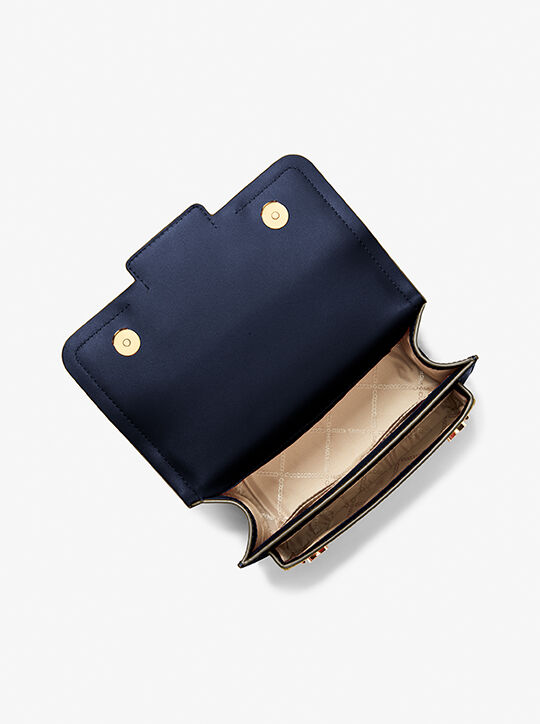 حقيبة كتف هيذر كبيرة بجلد التمساح منقوشة مرصعة michael kors حقيبة كتف هيذر كبيرة بجلد التمساح منقوشة مرصعة