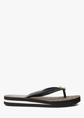 michael kors posie signature logo flip flop