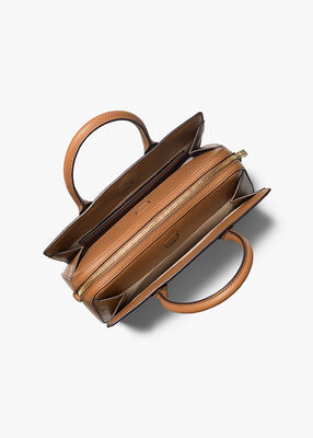 michael kors حقيبة ليلى متوسطة الحجم بشعار مميز