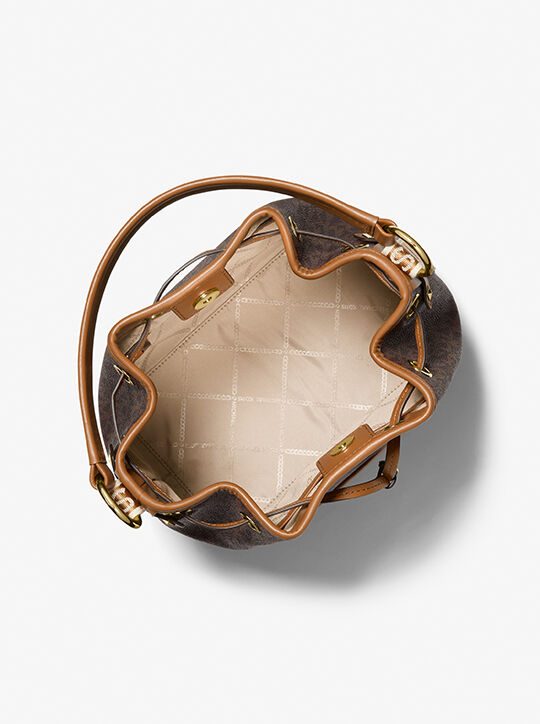 حقيبة دلو ميف بشعار الماركة متوسطة الحجم michael kors حقيبة دلو ميف بشعار الماركة متوسطة الحجم