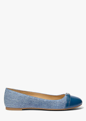 michael kors حذاء باليه ماندي من قماش الدنيم