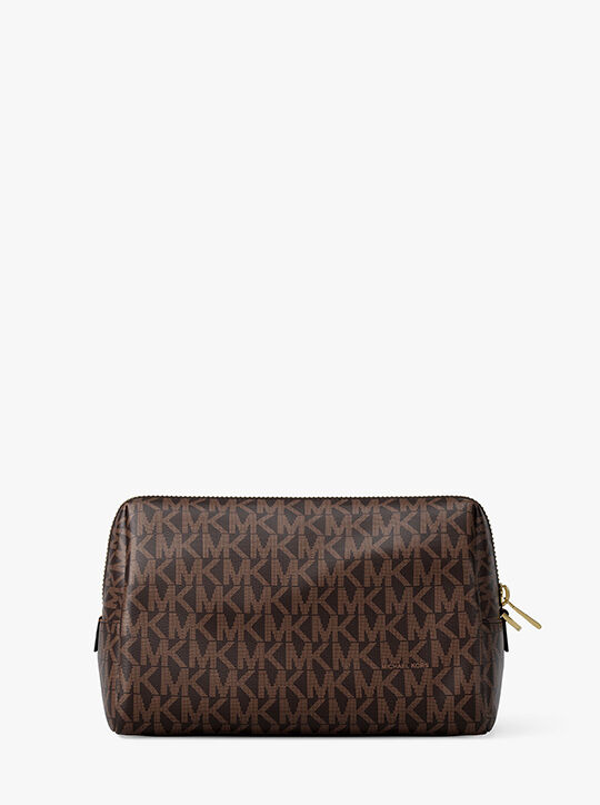 حقيبة زادي الكبيرة لمستحضرات التجميل بشعار الماركة michael kors حقيبة زادي الكبيرة لمستحضرات التجميل بشعار الماركة