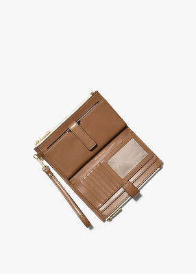 michael kors adele logo smartphone wallet