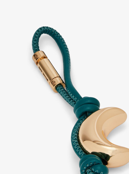 michael kors تعليقة حقيبة على شكل هلال