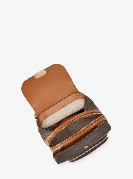 michael kors حقيبة ظهر كينسينجتون متوسطة الحجم بشعار الماركة